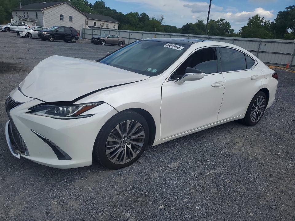 68088466 :رقم المزاد ، 58ABZ1B11KU035947 vin ، 2019 Lexus Es مزاد بيع