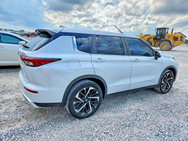 2022 Mitsubishi Outlander მანქანა იყიდება აუქციონზე, vin: JA4J3UA85NZ010849, აუქციონის ნომერი: 70028146