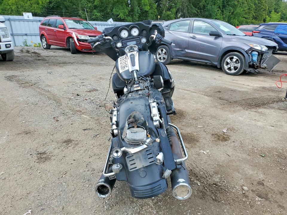 67613136 :رقم المزاد ، 5HD1KBMA0DB656598 vin ، 2013 Harley-davidson Flhx مزاد بيع