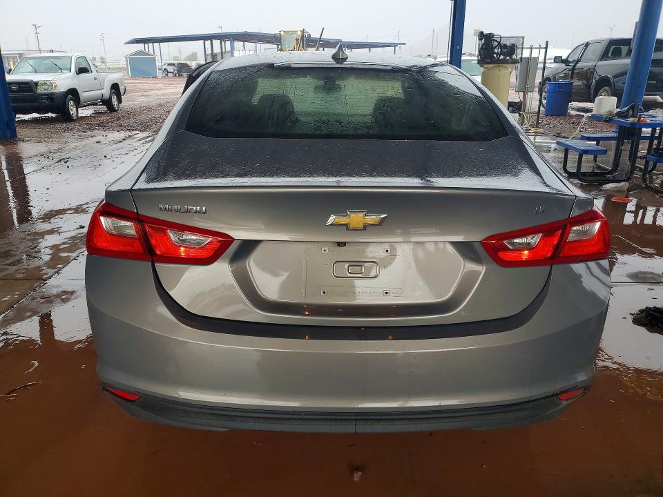 69327846 :رقم المزاد ، 1G1ZD5ST0JF247400 vin ، 2018 Chevrolet Malibu مزاد بيع