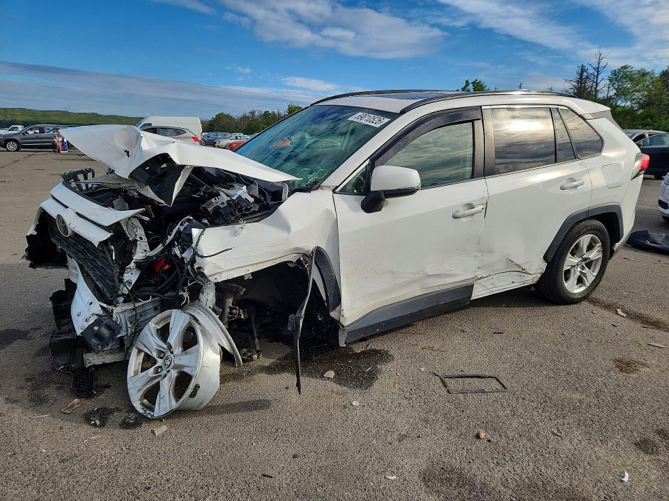 Продаж на аукціоні авто 2019 Toyota Rav4, vin: JTMP1RFV1KD046838, номер лоту: 69010526