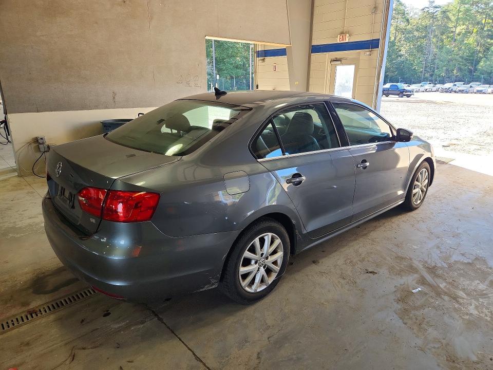 Продаж на аукціоні авто 2014 Volkswagen Jetta, vin: 3VWB07AJ3EM328202, номер лоту: 69015346