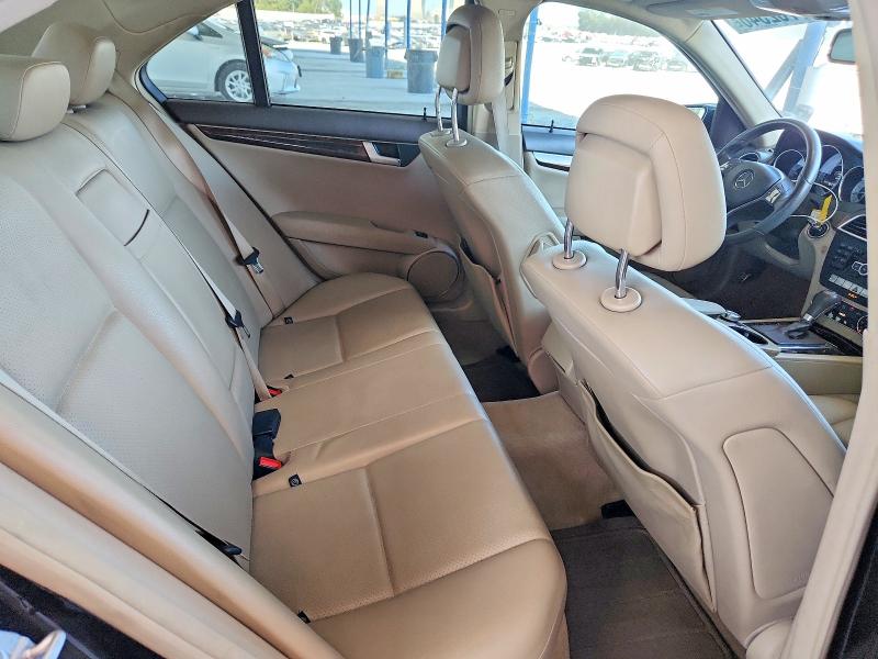 67782346 :رقم المزاد ، WDDGF4HBXDR301554 vin ، 2013 Mercedes-benz C مزاد بيع