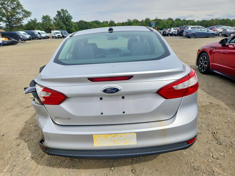 70495606 :رقم المزاد ، 1FADP3E27DL118680 vin ، 2013 Ford Focus مزاد بيع