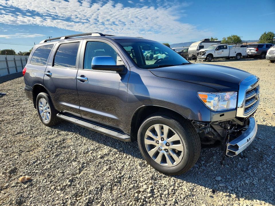68447996 :رقم المزاد ، 5TDJY5G13HS150170 vin ، 2017 Toyota Sequoia مزاد بيع