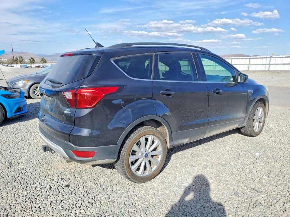 2019 Ford Escape მანქანა იყიდება აუქციონზე, vin: 1FMCU9HD5KUC20836, აუქციონის ნომერი: 70677556
