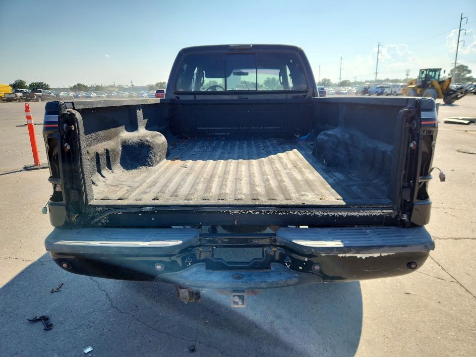 70256256 :رقم المزاد ، 1FTNW21S54EC28598 vin ، 2004 Ford F250 مزاد بيع
