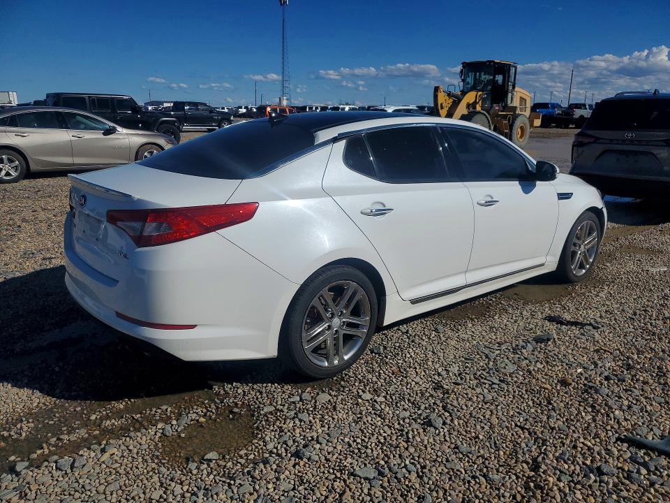 2013 Kia Optima მანქანა იყიდება აუქციონზე, vin: 5XXGR4A66DG117973, აუქციონის ნომერი: 70852216