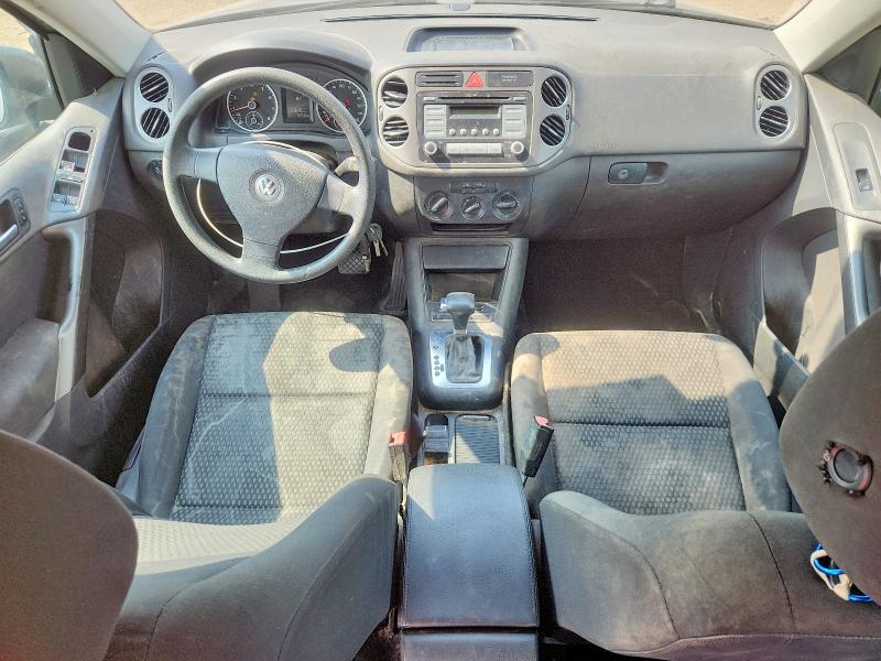 2010 Volkswagen Tiguan მანქანა იყიდება აუქციონზე, vin: WVGAV7AX6AW511832, აუქციონის ნომერი: 67543236