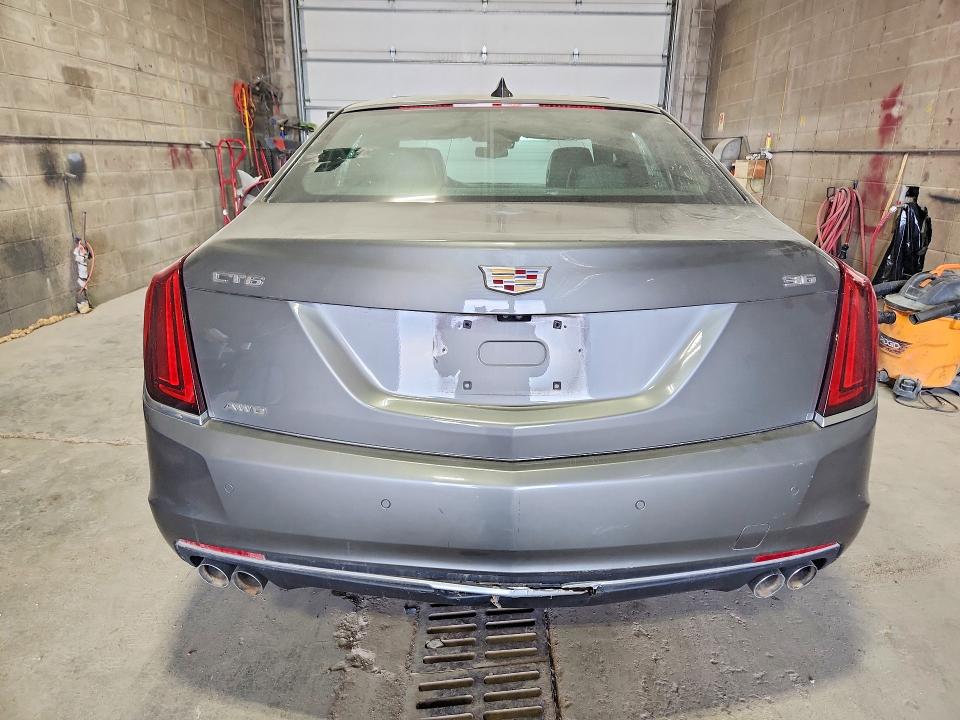 68590146 :رقم المزاد ، 1G6KD5RSXHU173207 vin ، 2017 Cadillac Ct6 مزاد بيع