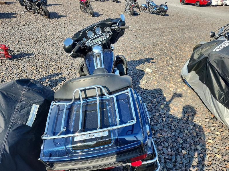 65804206 :رقم المزاد ، 1HD1FCM15CB692044 vin ، 2012 Harley-davidson Flhtcu مزاد بيع