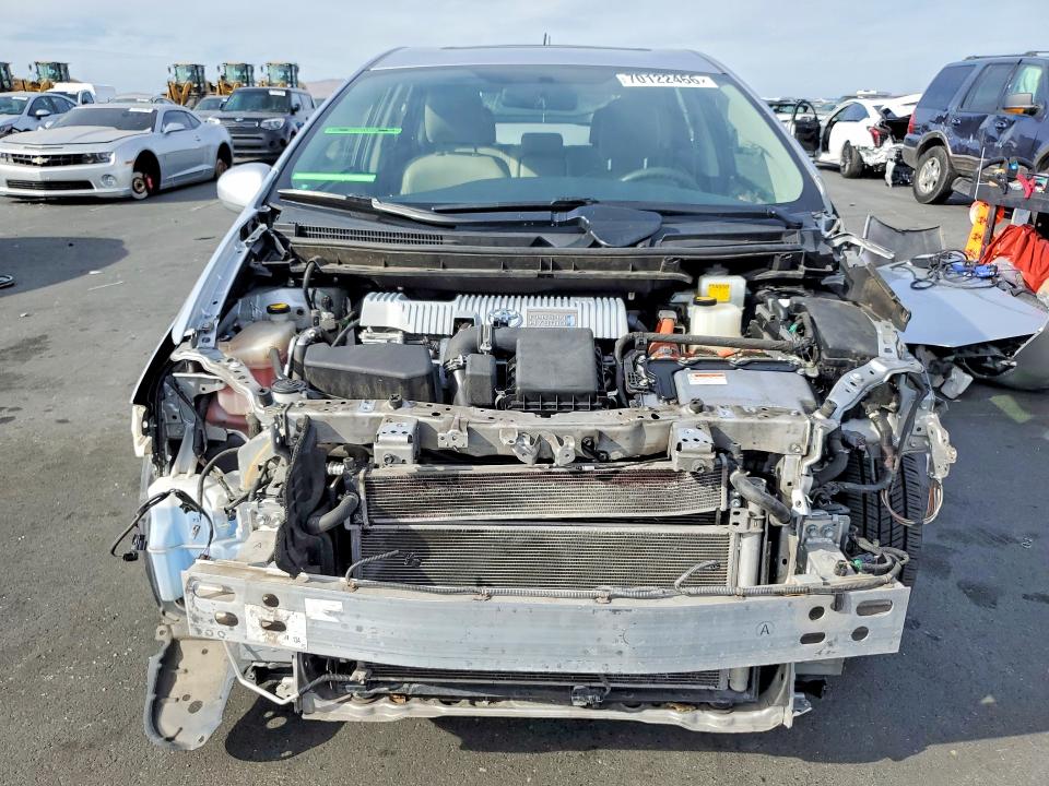 70122466 :رقم المزاد ، JTDKN3DP0C3026961 vin ، 2012 Toyota Prius Plug-in Hybrid مزاد بيع