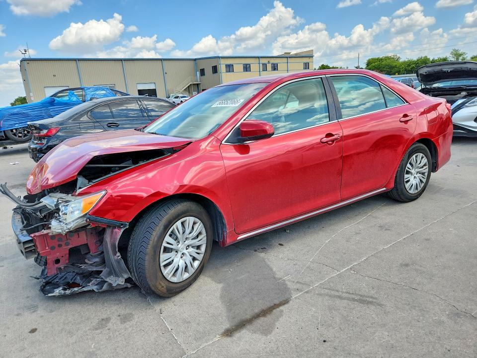 66852066 :رقم المزاد ، 4T1BF1FKXCU531592 vin ، 2012 Toyota Camry مزاد بيع