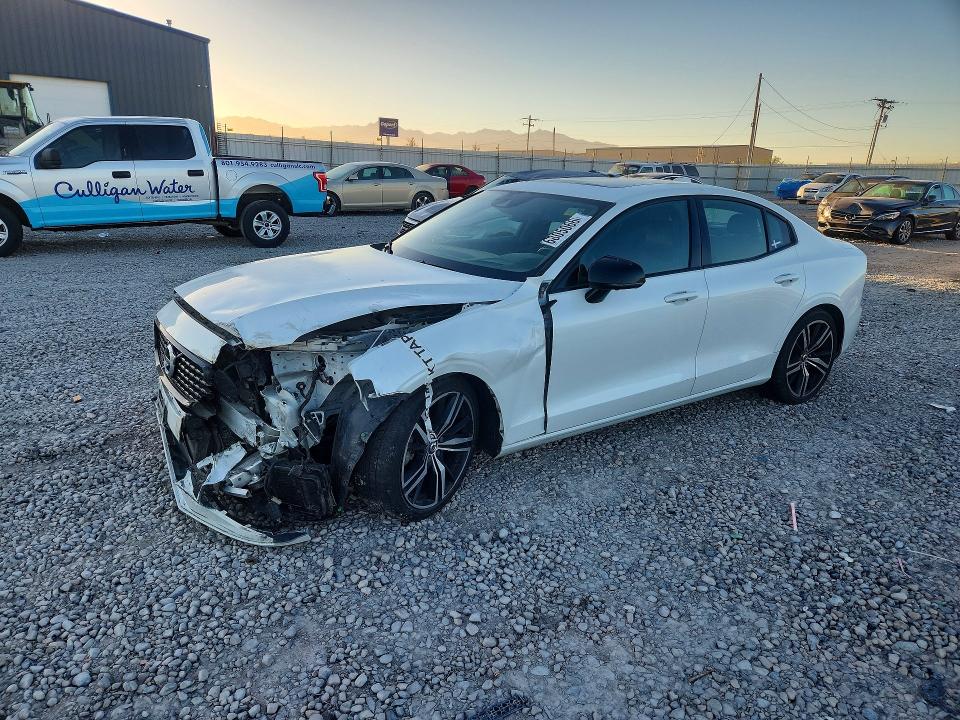 2021 Volvo S60 მანქანა იყიდება აუქციონზე, vin: 7JRA22TMXMG091446, აუქციონის ნომერი: 68050666