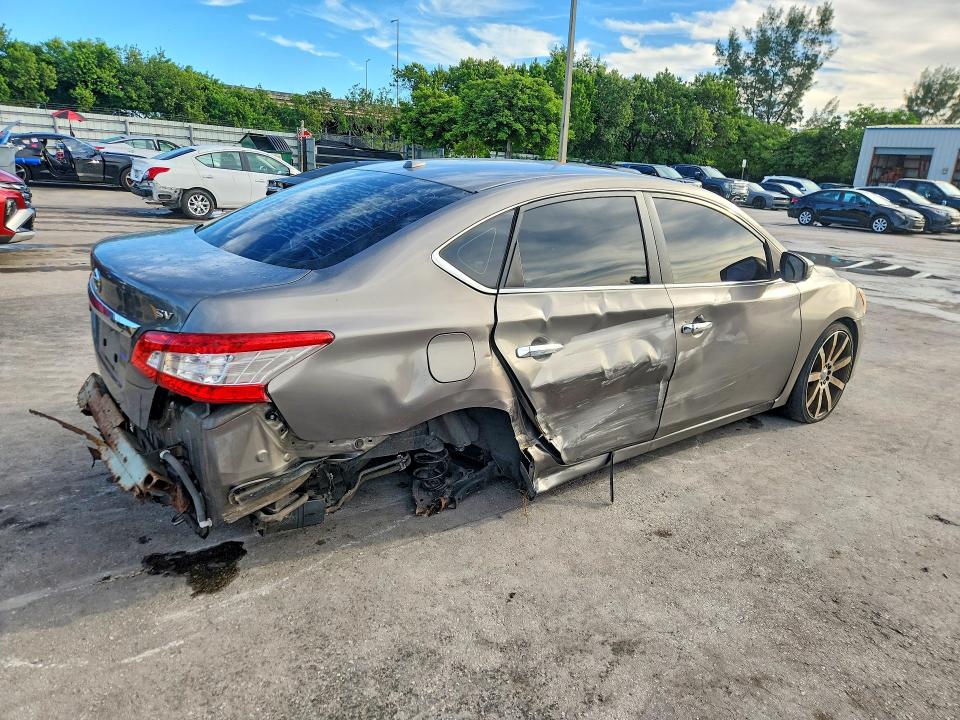 2015 Nissan Sentra მანქანა იყიდება აუქციონზე, vin: 3N1AB7AP4FL683712, აუქციონის ნომერი: 69695306