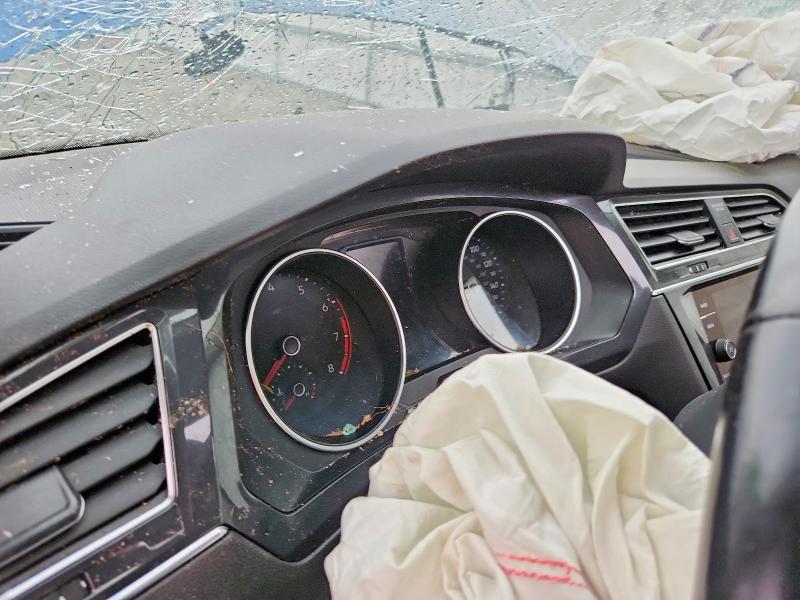 70930716 :رقم المزاد ، 3VV2B7AXXKM188115 vin ، 2019 Volkswagen Tiguan مزاد بيع