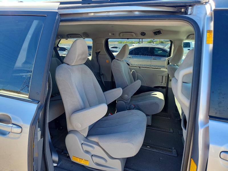 2013 Toyota Sienna მანქანა იყიდება აუქციონზე, vin: 5TDJK3DC2DS067769, აუქციონის ნომერი: 67717716