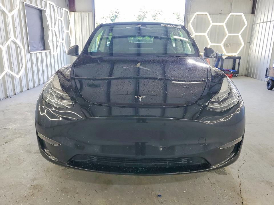 69554486 :رقم المزاد ، 7SAYGAEE8PF584543 vin ، 2023 Tesla Model Y مزاد بيع