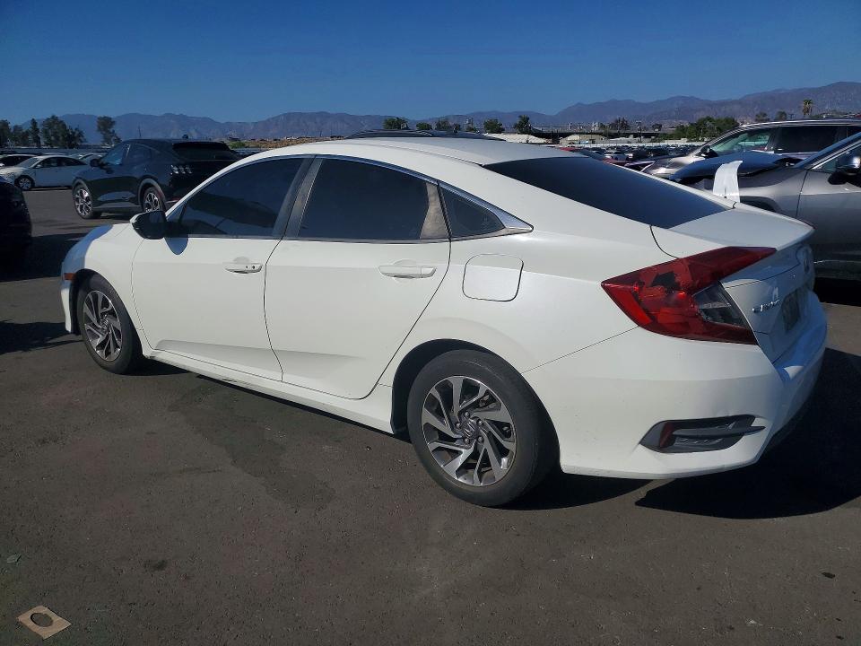 69746146 :رقم المزاد ، 2HGFC2F72GH568078 vin ، 2016 Honda Civic مزاد بيع