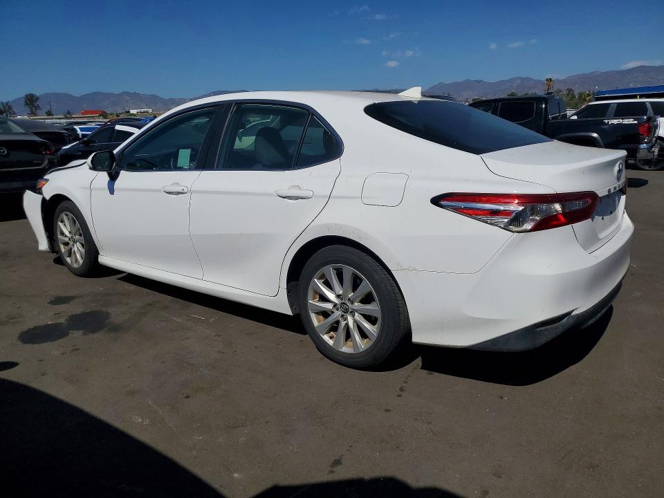 2019 Toyota Camry მანქანა იყიდება აუქციონზე, vin: 4T1B11HK7KU737964, აუქციონის ნომერი: 71018976