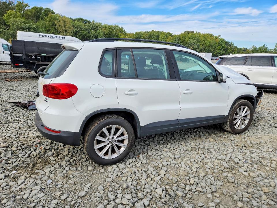 2017 Volkswagen Tiguan მანქანა იყიდება აუქციონზე, vin: WVGBV7AX8HK053829, აუქციონის ნომერი: 70512606