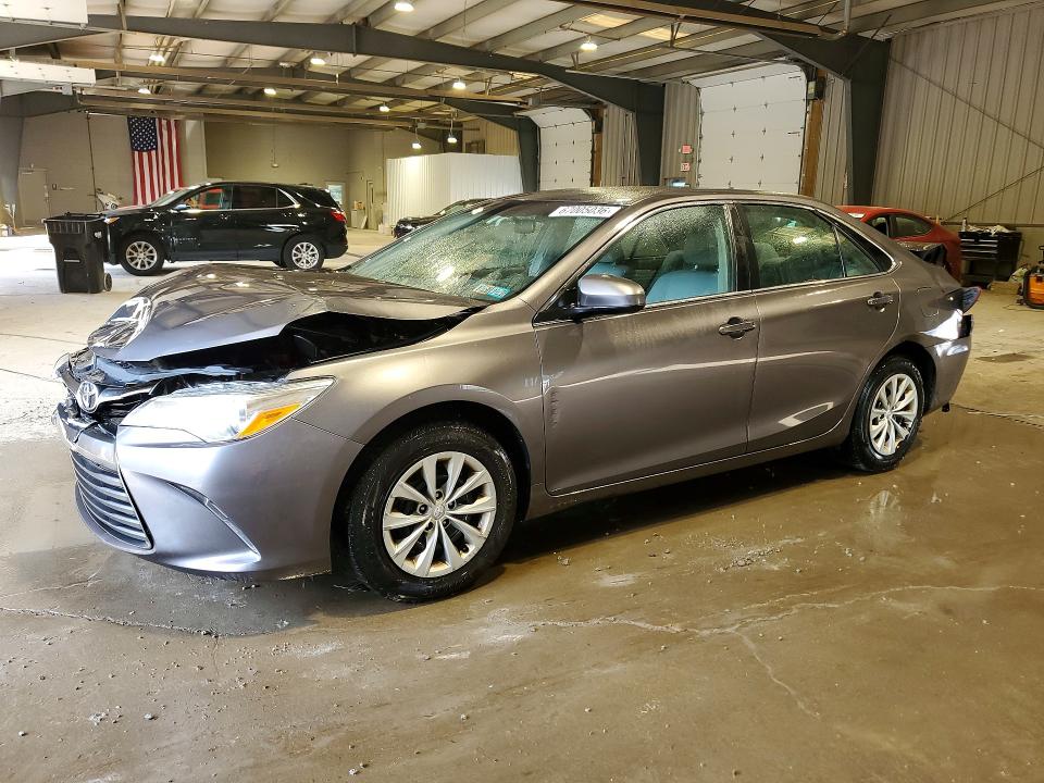 67005036 :رقم المزاد ، 4T1BF1FKXHU445920 vin ، 2017 Toyota Camry مزاد بيع