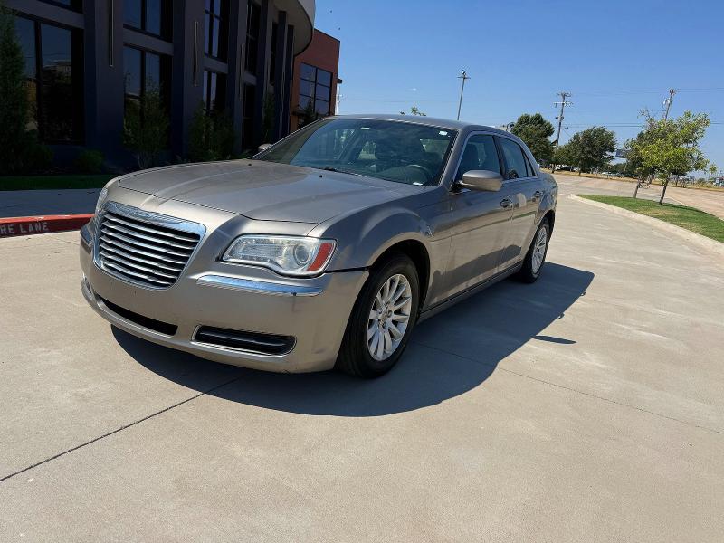 68324806 :رقم المزاد ، 2C3CCAAG6EH190173 vin ، 2014 Chrysler 300 مزاد بيع