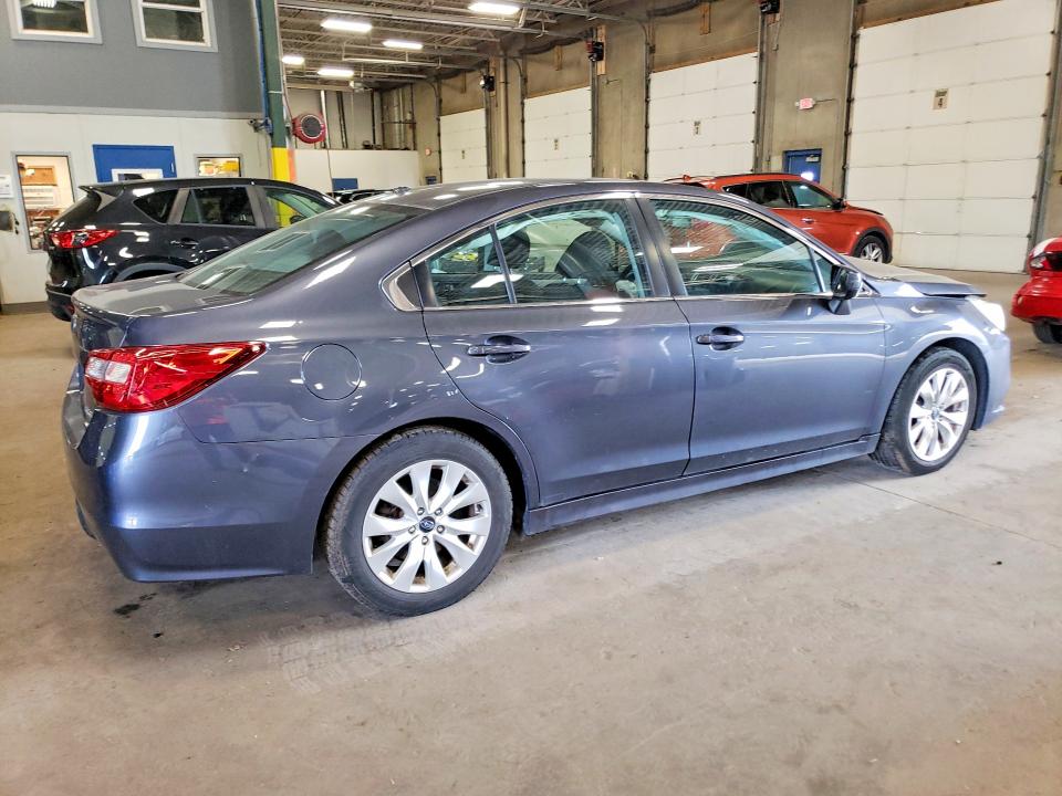69868266 :رقم المزاد ، 4S3BNBC62F3055126 vin ، 2015 Subaru Legacy مزاد بيع