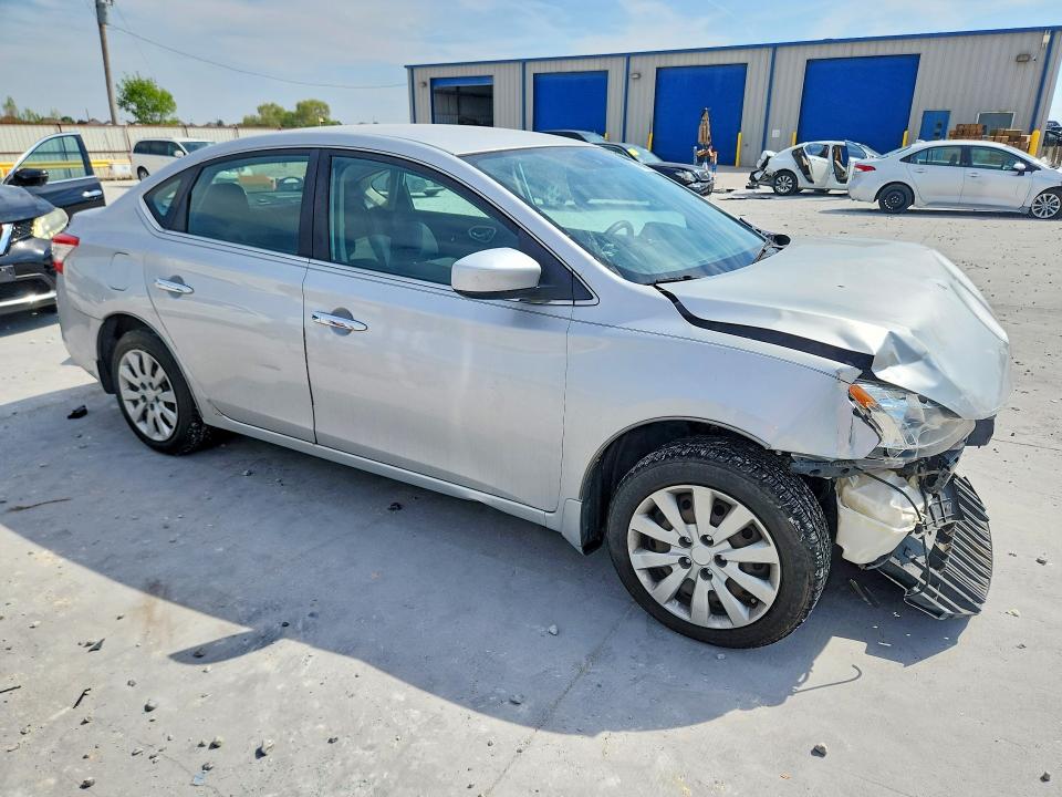 2014 Nissan Sentra მანქანა იყიდება აუქციონზე, vin: 3N1AB7AP2EL697784, აუქციონის ნომერი: 70559076