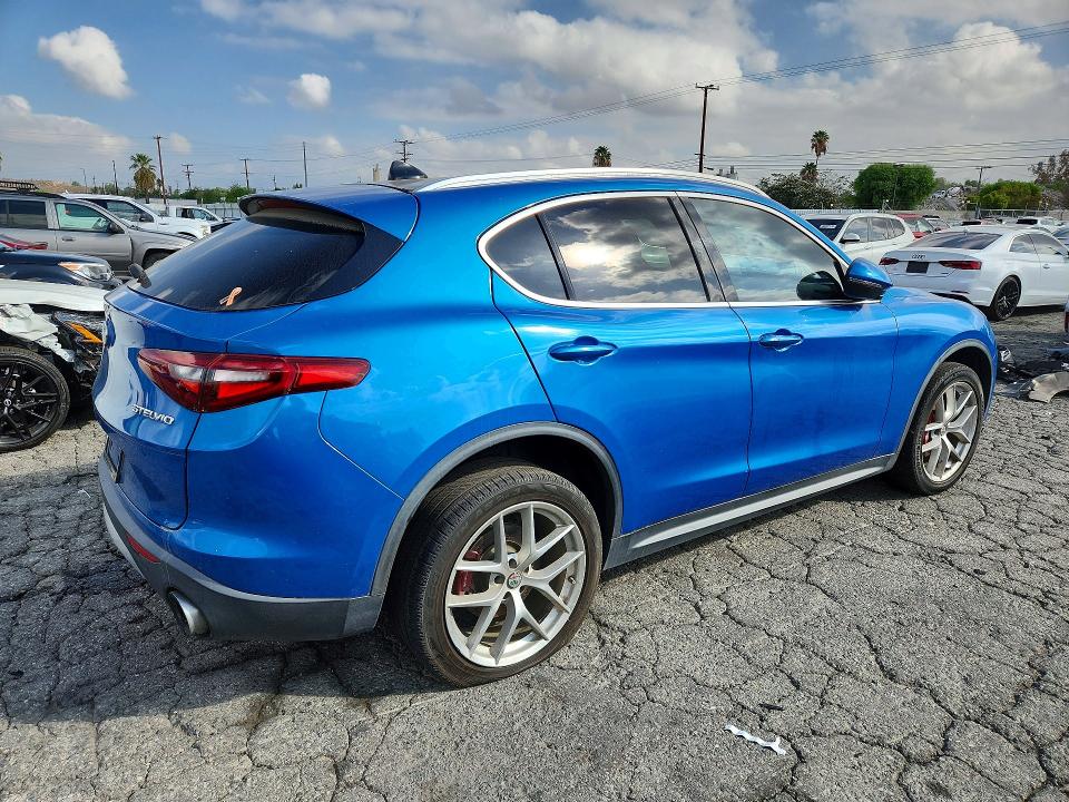 68845266 :رقم المزاد ، ZASPAJAN0K7C58032 vin ، 2019 Alfa Romeo Stelvio مزاد بيع