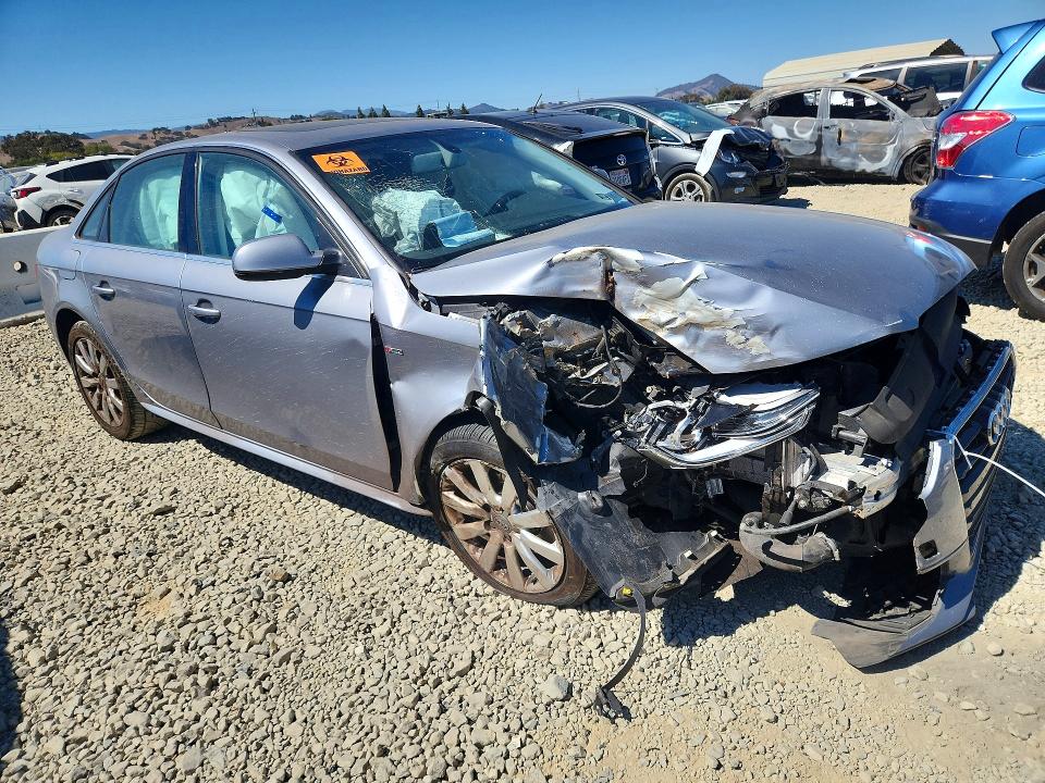 70176876 :رقم المزاد ، WAUAFAFLXFN002017 vin ، 2015 Audi A4 مزاد بيع