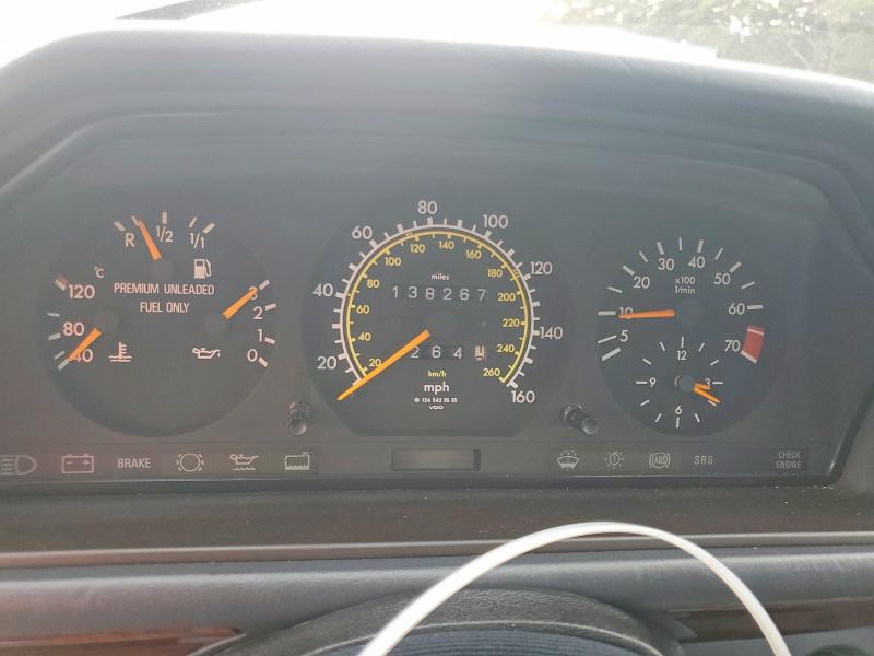 67603596 :رقم المزاد ، WDBEA52E0PB971795 vin ، 1993 Mercedes-benz 300 مزاد بيع