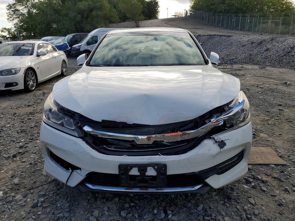 Продаж на аукціоні авто 2017 Honda Accord, vin: 1HGCR2F81HA079102, номер лоту: 65966416