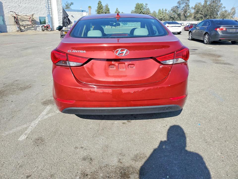 Aukcja sprzedaży 2015 Hyundai Elantra, vin: 5NPDH4AE2FH555328, numer aukcji: 68586496