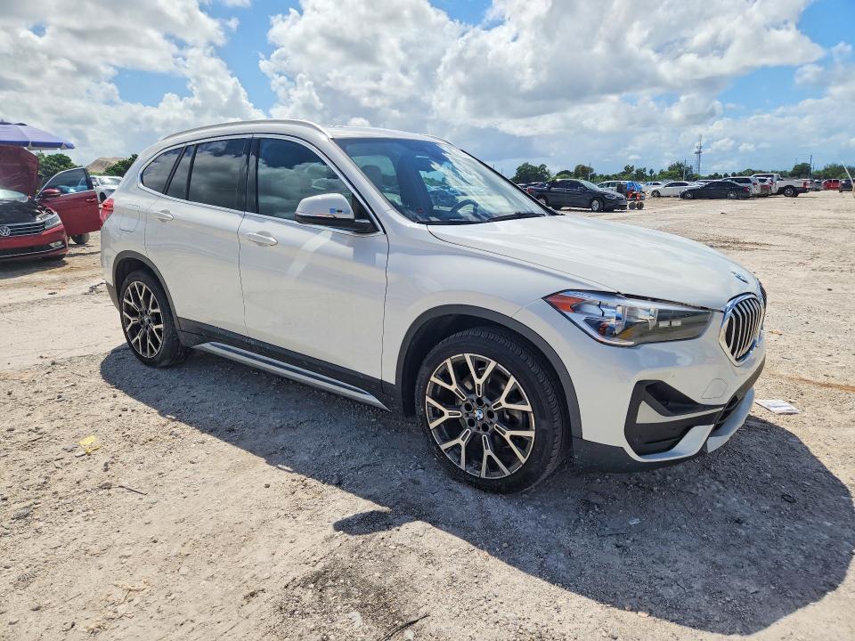 2021 Bmw X1 მანქანა იყიდება აუქციონზე, vin: WBXJG7C00M5T23402, აუქციონის ნომერი: 70324786