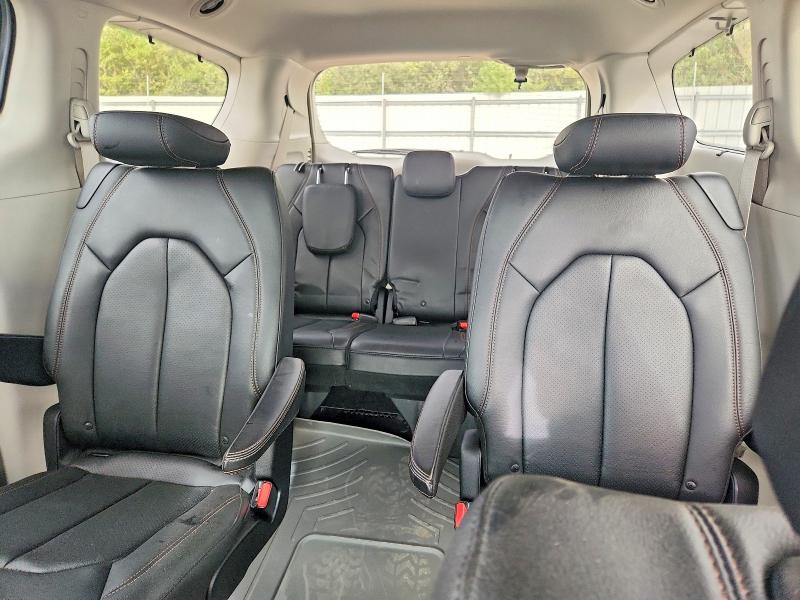 Продаж на аукціоні авто 2018 Chrysler Pacifica, vin: 2C4RC1BG3JR277439, номер лоту: 67877326