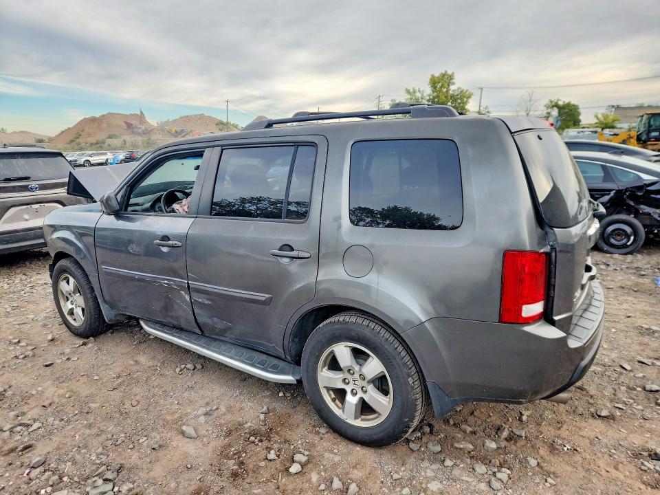 70491126 :رقم المزاد ، 5FNYF4H61BB079362 vin ، 2011 Honda Pilot مزاد بيع