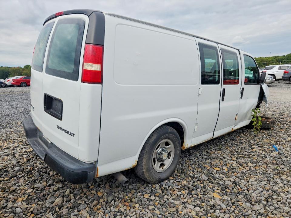 67642176 :رقم المزاد ، 1GCFH15T361121524 vin ، 2006 Chevrolet Express G1500 مزاد بيع
