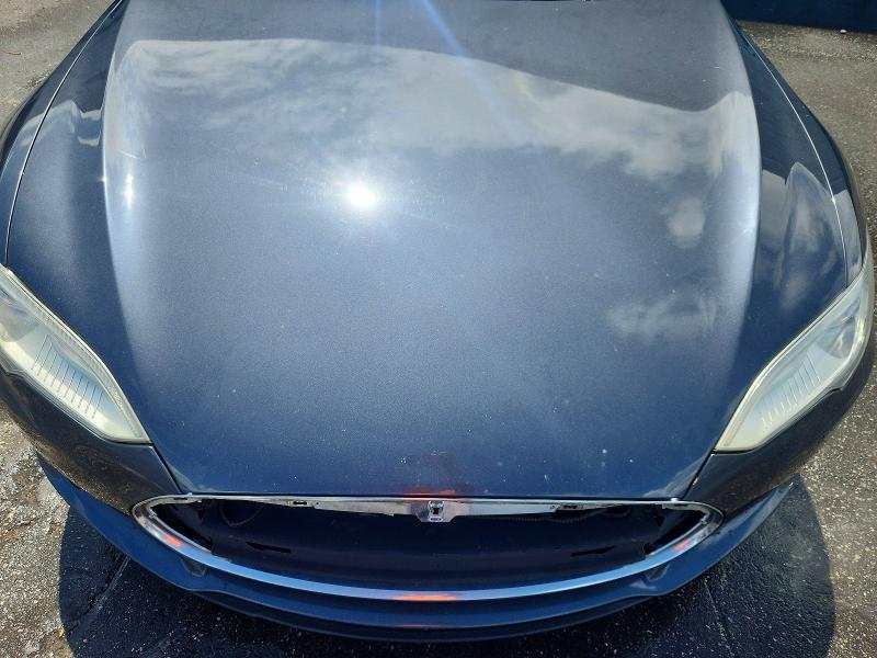 Продаж на аукціоні авто 2015 Tesla Model S, vin: 5YJSA1H19FF082832, номер лоту: 68074386