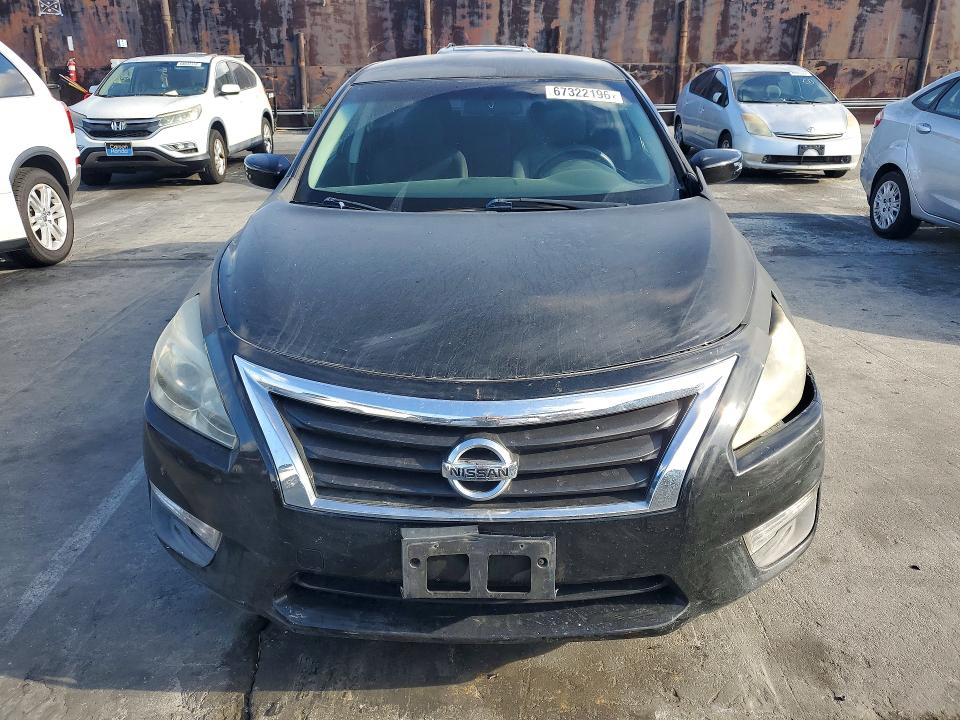 2015 Nissan Altima მანქანა იყიდება აუქციონზე, vin: 1N4AL3AP2FC206409, აუქციონის ნომერი: 67322196