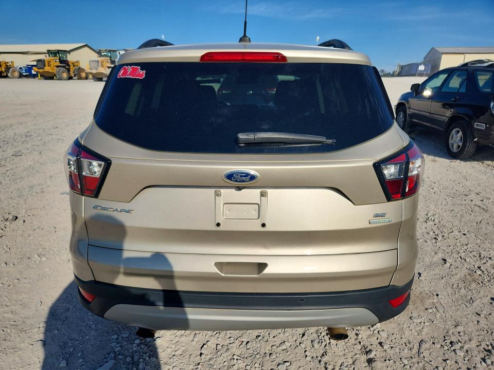 2017 Ford Escape მანქანა იყიდება აუქციონზე, vin: 1FMCU0GD0HUD04620, აუქციონის ნომერი: 68601716