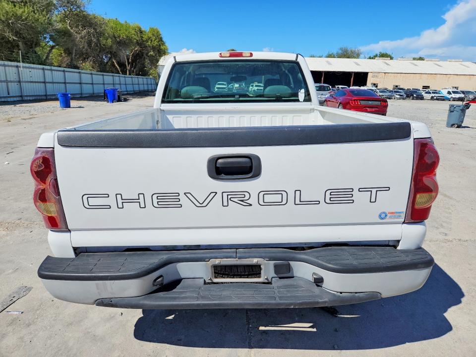 2003 Chevrolet Silverado მანქანა იყიდება აუქციონზე, vin: 1GCEC19V43Z337689, აუქციონის ნომერი: 69888656