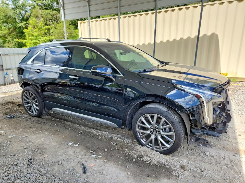 67832526 :رقم المزاد ، 1GYFZDR44KF215923 vin ، 2019 Cadillac Xt4 مزاد بيع