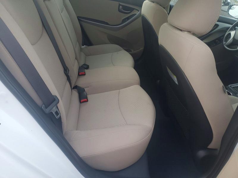 Продажа на аукционе авто 2015 Hyundai Elantra, vin: 5NPDH4AE6FH637675, номер лота: 67334296