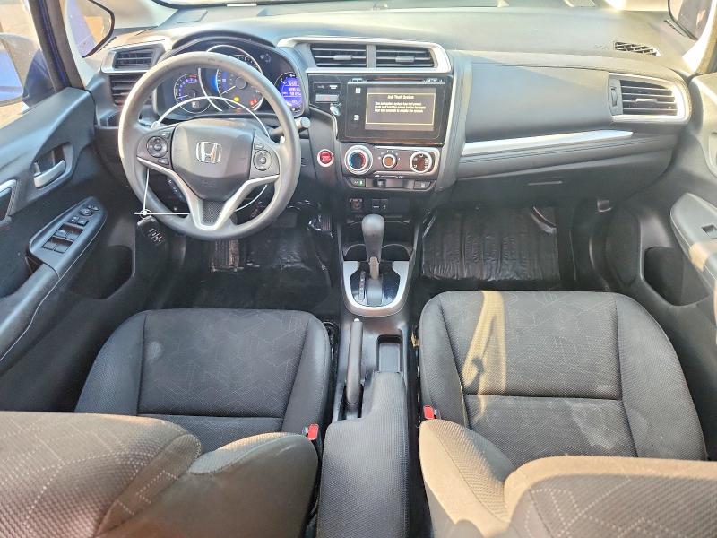 69513936 :رقم المزاد ، 3HGGK5H85FM727626 vin ، 2015 Honda Fit مزاد بيع