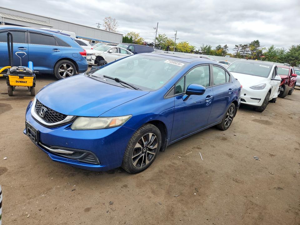 Auction sale of the 2014 Honda Civic, vin: 2HGFB2F85EH545287, lot number: 71098036