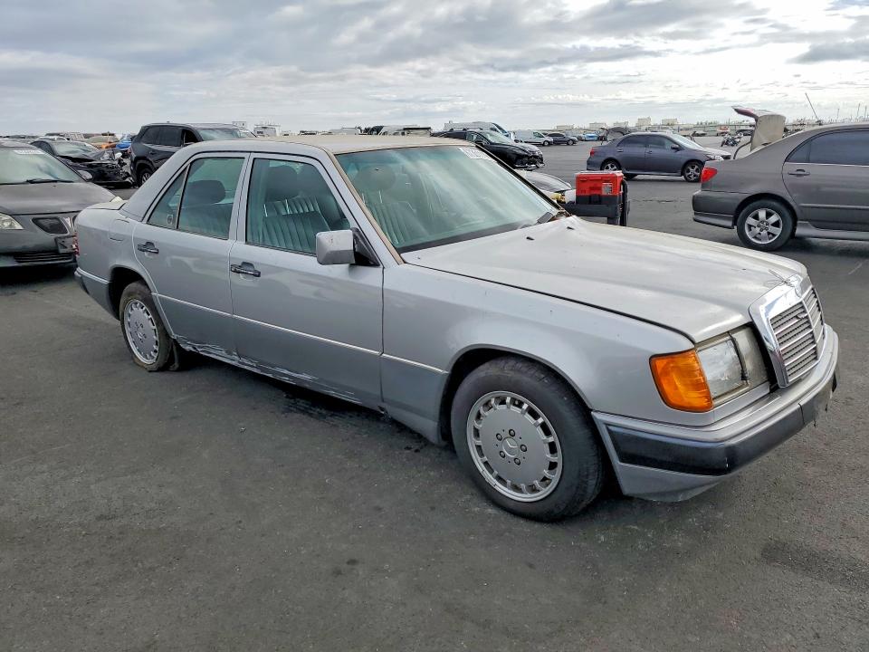 Продаж на аукціоні авто 1992 Mercedes-benz 300, vin: WDBEA26D0NB635657, номер лоту: 67351116