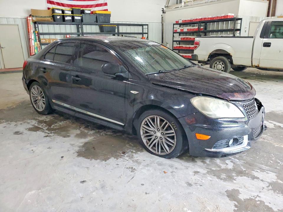 Продаж на аукціоні авто 2012 Suzuki Kizashi, vin: JS2RF9A85C6101105, номер лоту: 68649256