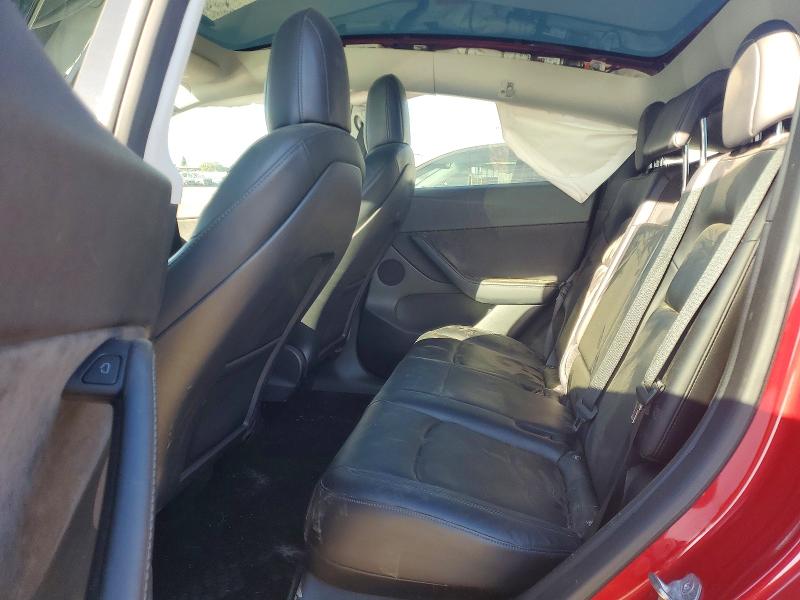 70555156 :رقم المزاد ، 7SAYGDEF6NF352403 vin ، 2022 Tesla Model Y مزاد بيع