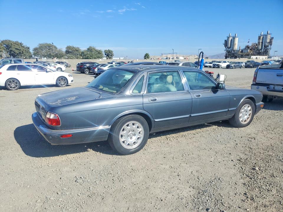 2001 Jaguar Xj8 მანქანა იყიდება აუქციონზე, vin: SAJDA14C71LF28390, აუქციონის ნომერი: 66850246